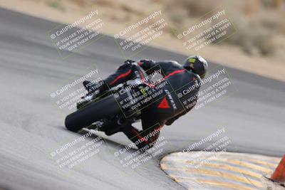 media/Dec-17-2022-SoCal Trackdays (Sat) [[224abd9271]]/Turn 10 Backside (120pm)/